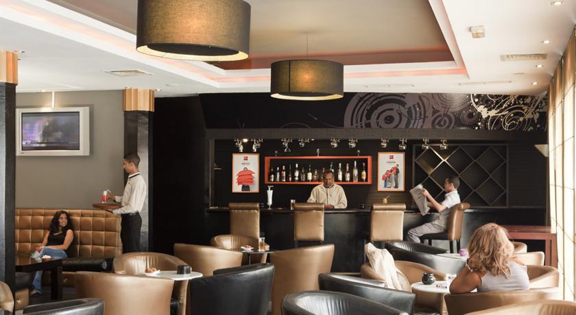 Hotel Ibis Casa Voyageurs
