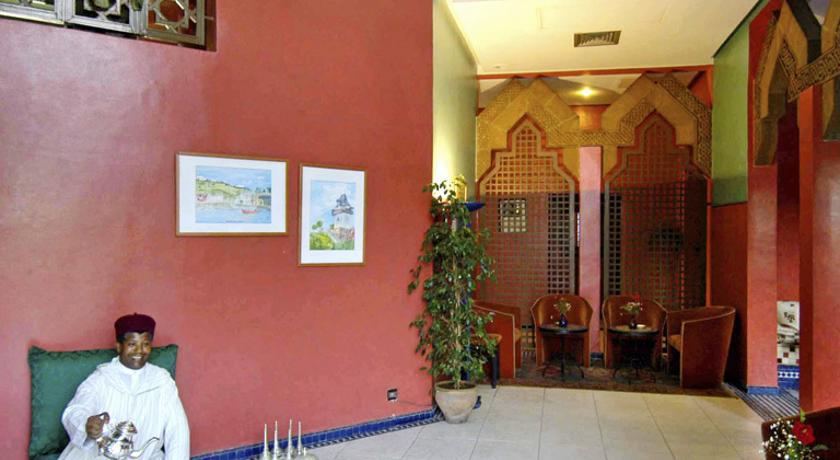 Ibis Casa Voyageurs Hotel 3*