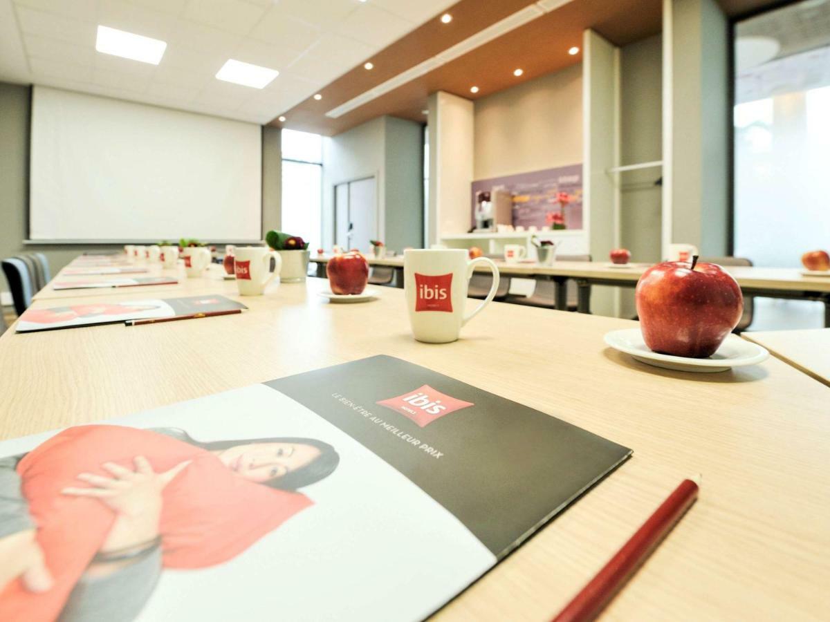 Ibis Casa Voyageurs Hotel 3*