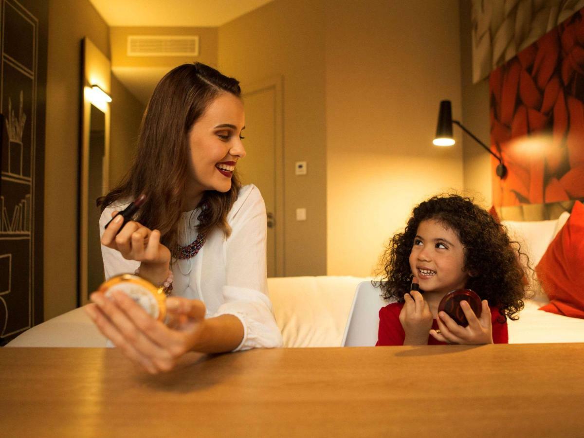 Hotel Ibis Casa Voyageurs 3*